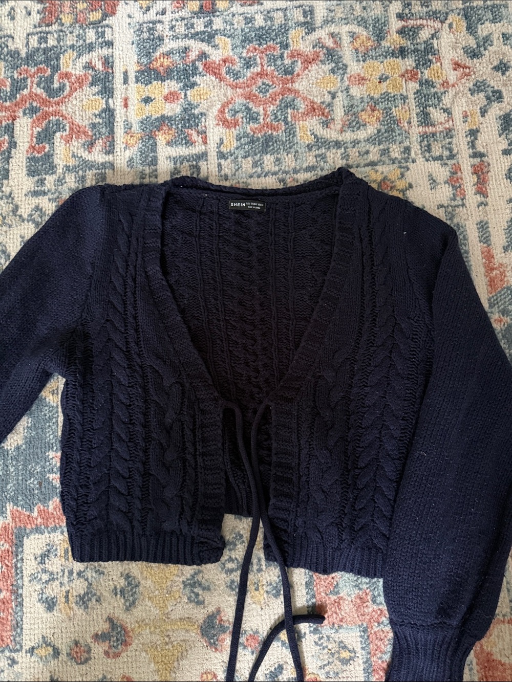 SHEIN Navy Cropped Cable Knit V-Neck Tie-Front Sweater Sz US L